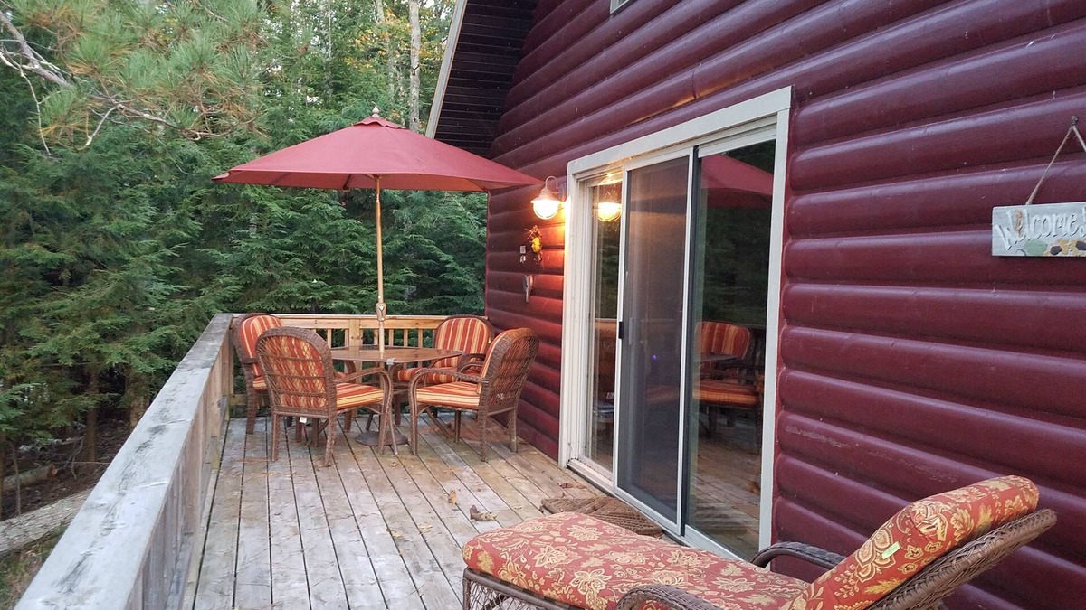 Mercer Cabin | Fantastic Sunset View, Privacy, Lakefront, Private Dock, Free WiFi, Cable-Mercer