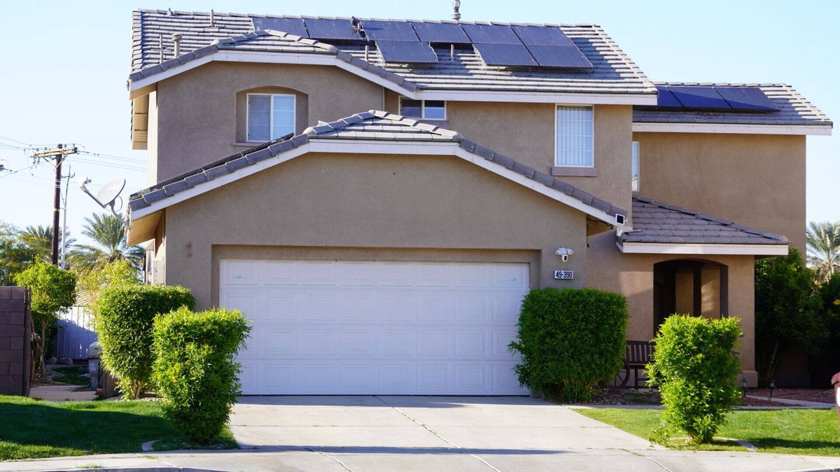 Coachella House | Fantastic Vacation Home with pool to beat this summers heat!!!