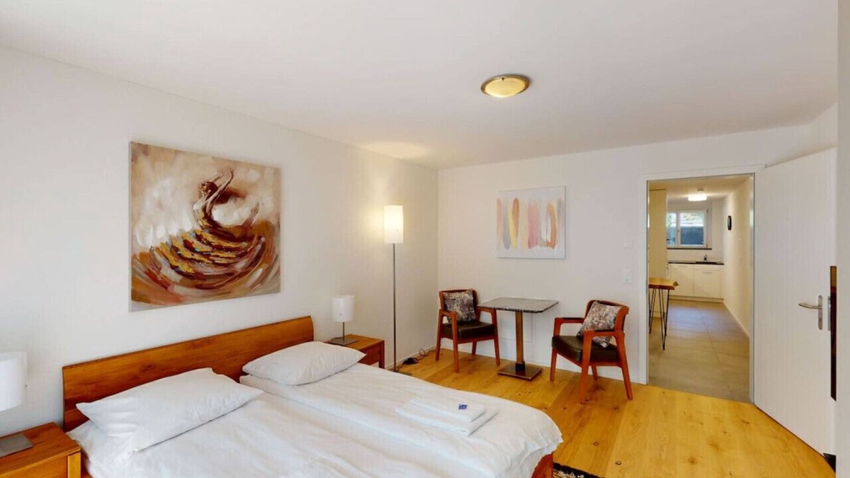 District 6 Apartment | Fantastic, very central studio (Sun 1)