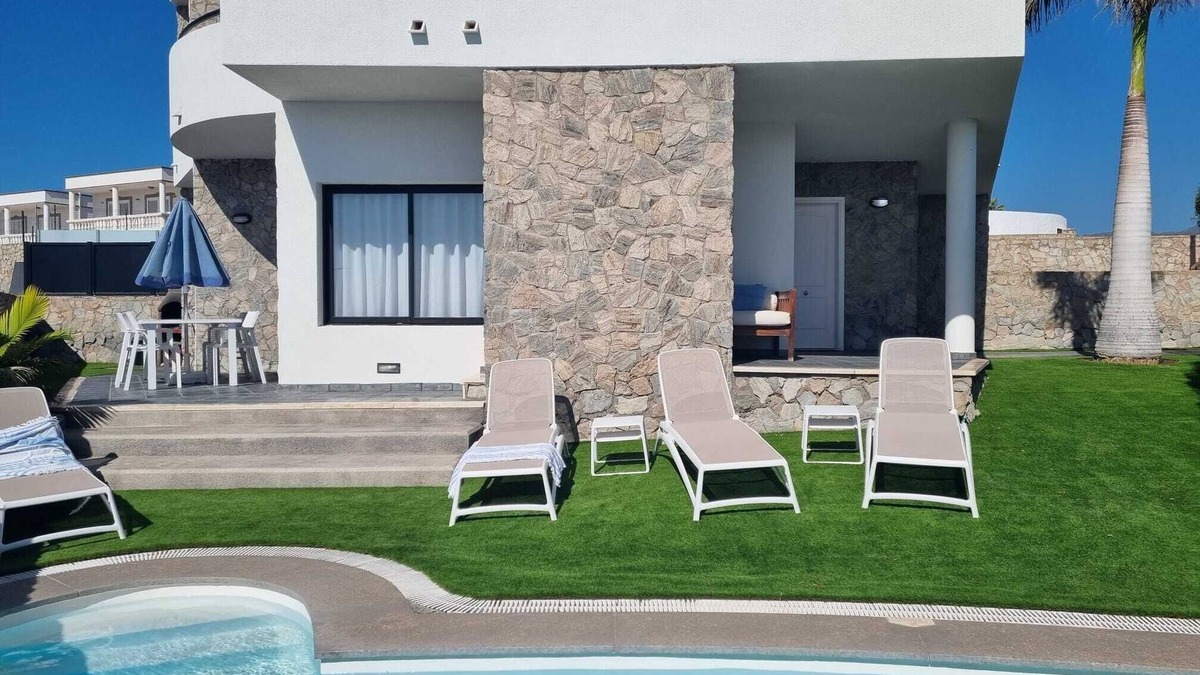 Puerto Rico Villa | Fantastic Villa in Gran Canaria with private pool, near beach and golf courses