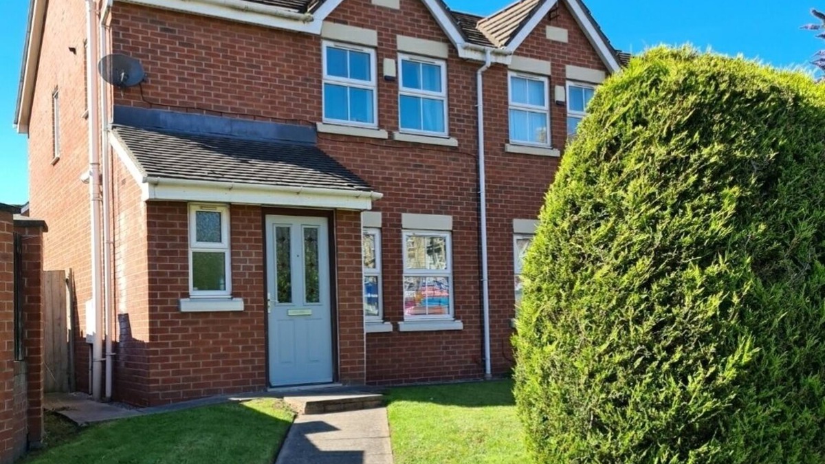 Liverpool House | Fantastically located home by Penny Lane