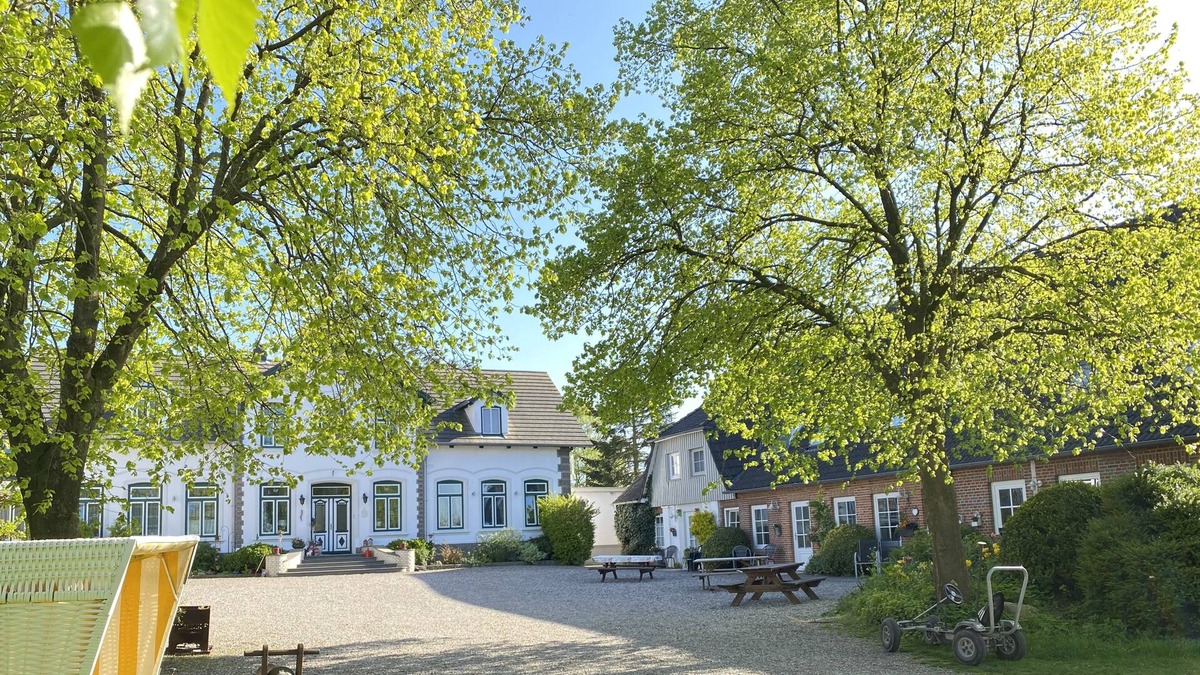 Wittkiel Apartment | Farm - 8 pers. Pony's horses, rest. Location, Baltic Sea / Schlei short break, pets