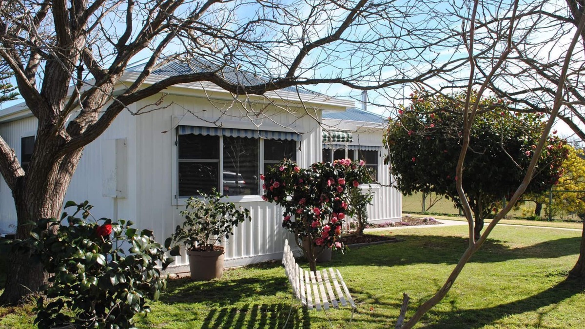 Kalimna West House | Farm Beach Stay