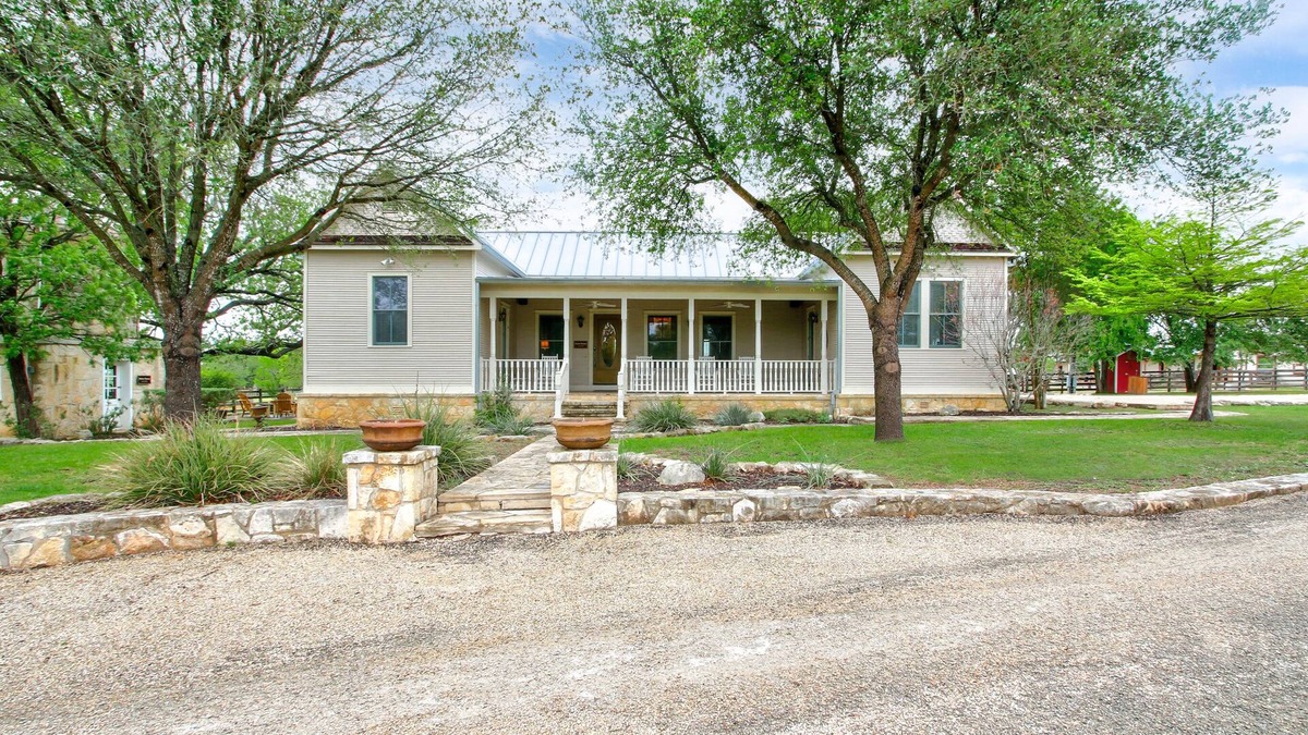 Comfort House | Farm House at Riven Rock Ranch in Comfort TX