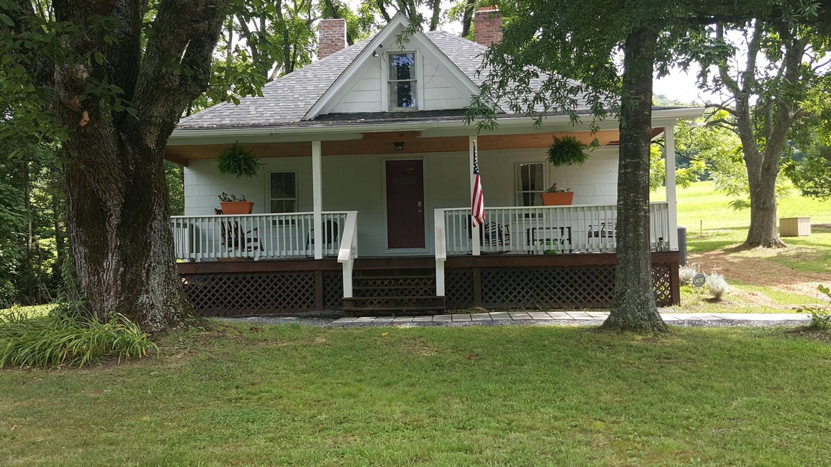 Mount Airy Other | Farm house at the Peach Orchard in Mtns - Pet Friendly