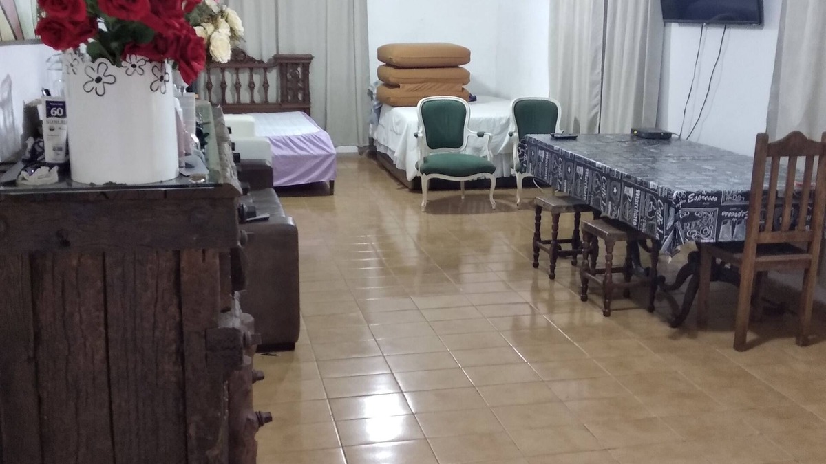 Portao House | Farm house surrounded by very green, birdsong