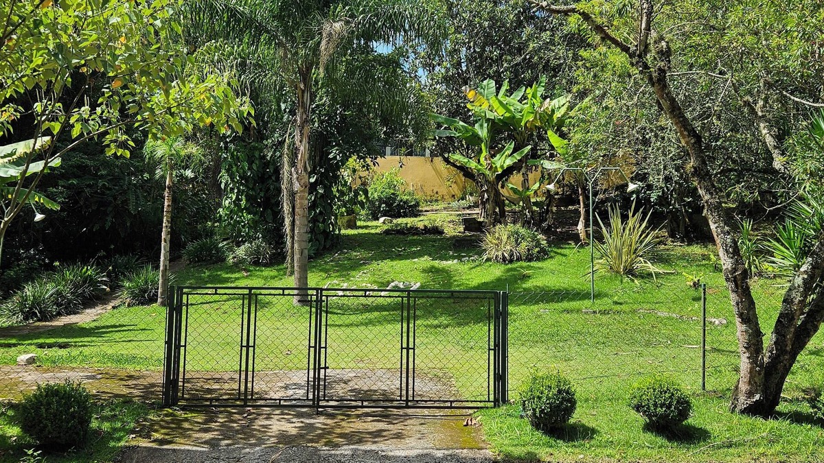 Paruru Cottage | Farm in gated community - 24 hour security