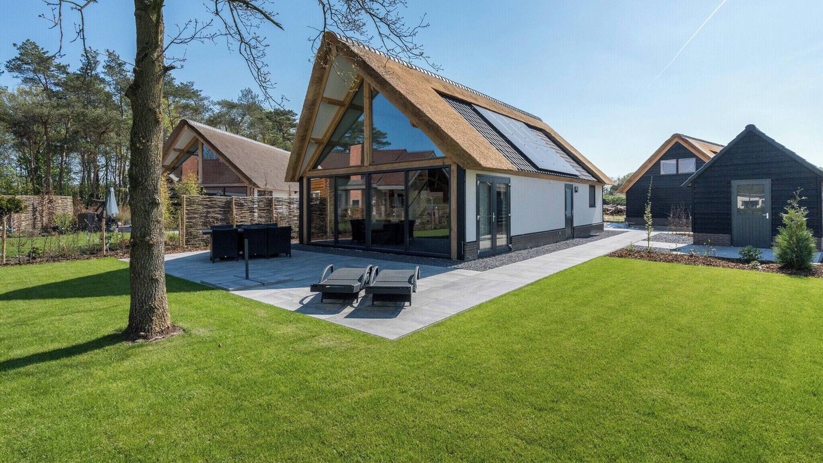 Baarle-Nassau Resort | Farm Lodge 670 - Three Bedroom Resort, Sleeps 6