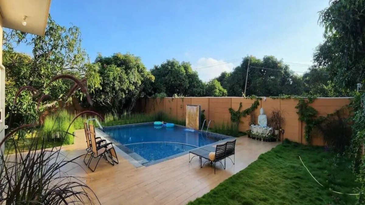 Channapatna Other | Farm with modern 3 BHK pool villa providing green retreat for urban dwellers.