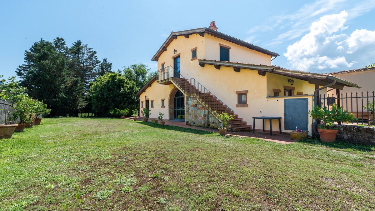 Laterina Other | Farmhouse "Falegnameria" with Shared Pool, Private Terrace & Wi-Fi