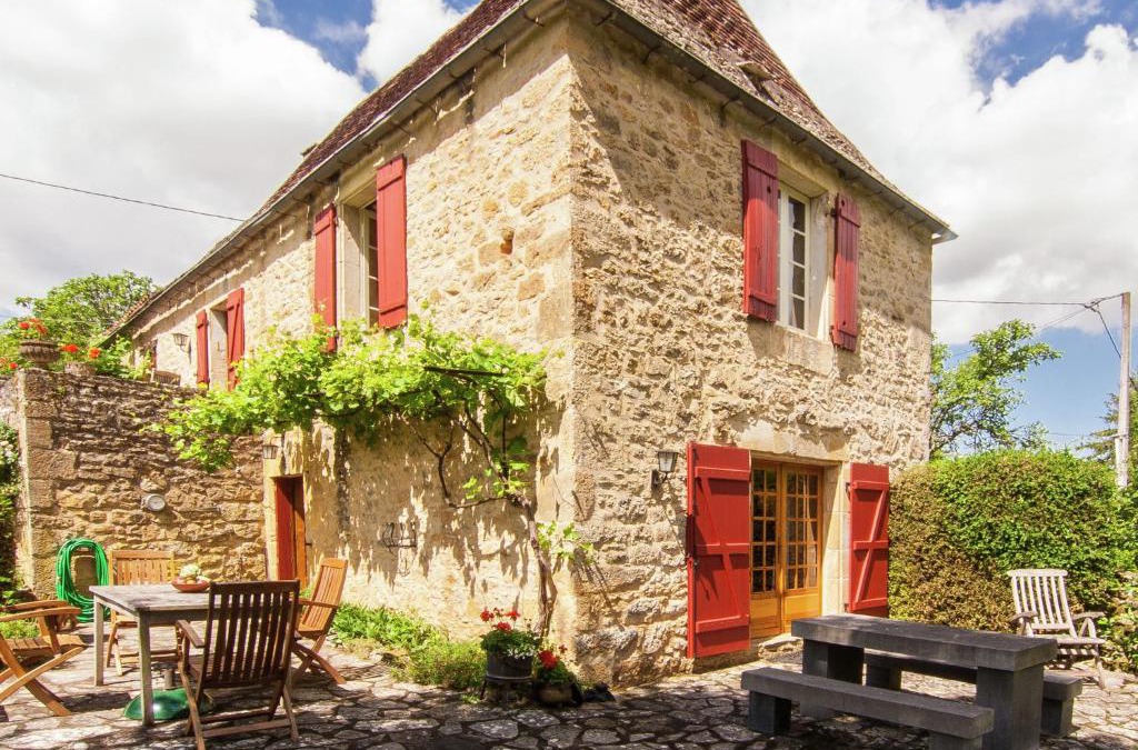 Saint-Cybranet House | Farmhouse in Saint Cybranet with Private Garden