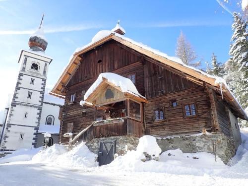 Weisspriach House | Farmhouse in Weißpriach near Mountain Lakes