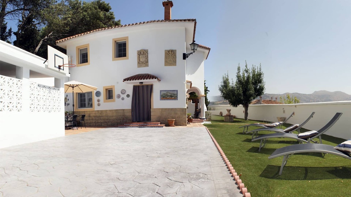 Alfarnate House | Farmhouse "La Paharilla" Alfarnate