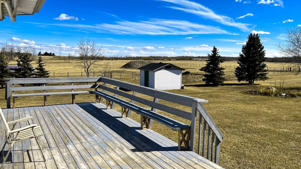 Sherwood Park Other | Farmhouse retreat, 10 mins from the city. Modern amenities in a country setting.