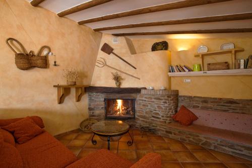 Laroya House | farmhouse San Marcos