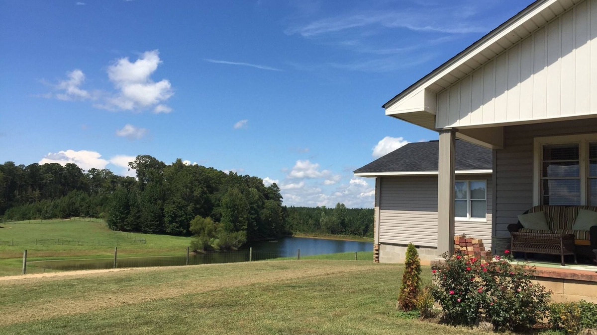Elrod Other | Farmhouse with private lake