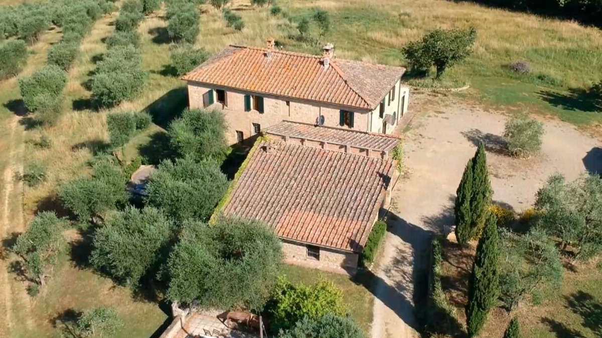 Siena Other | Farmhouse with stunning views, 10m from Siena