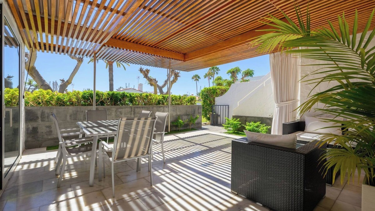 Pasito Blanco House | FaroVela Suites Pasito Blanco II