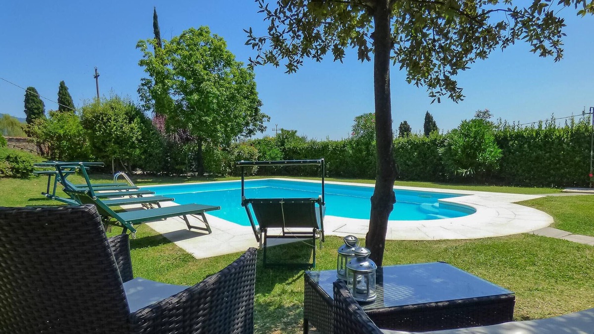 San Michele di Moriano Apartment | Farro, apartment in a small wine farm with swimming pool