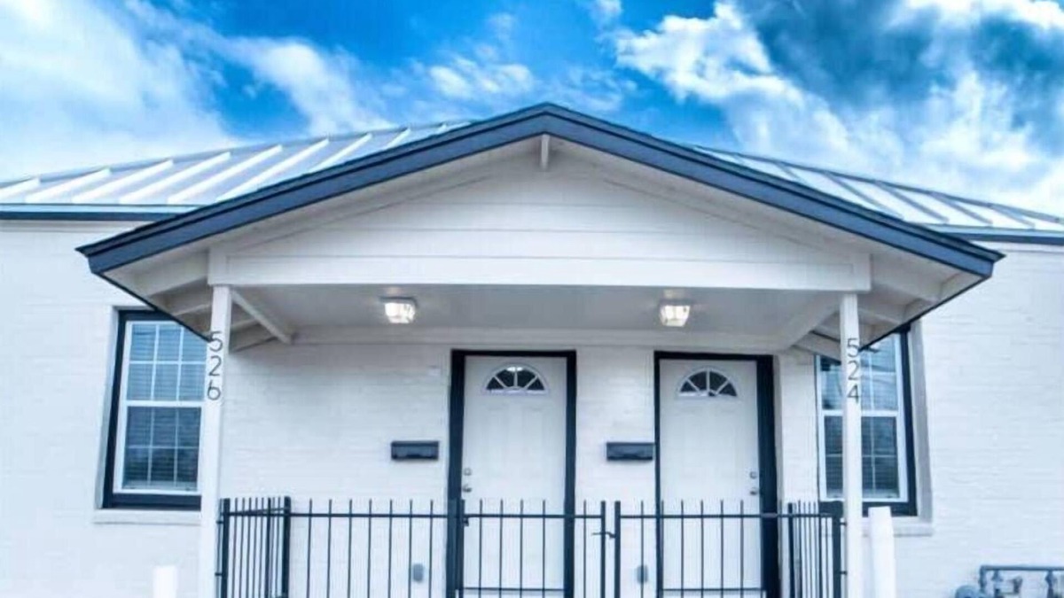 Near East Side House | Fascinating 1BR/1 BA Near Festive DT and Riverwalk