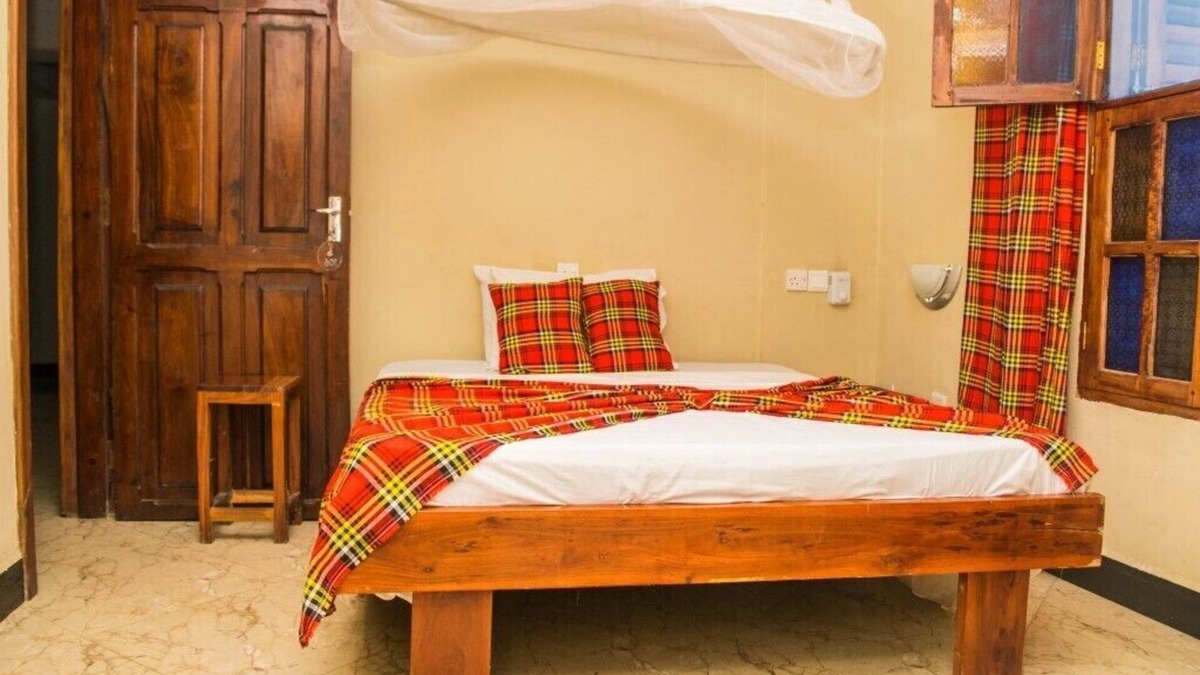 Stone Town House | Featuring free WiFi, Rooftop Cafe ,close to ferry terminal & City attractions 2