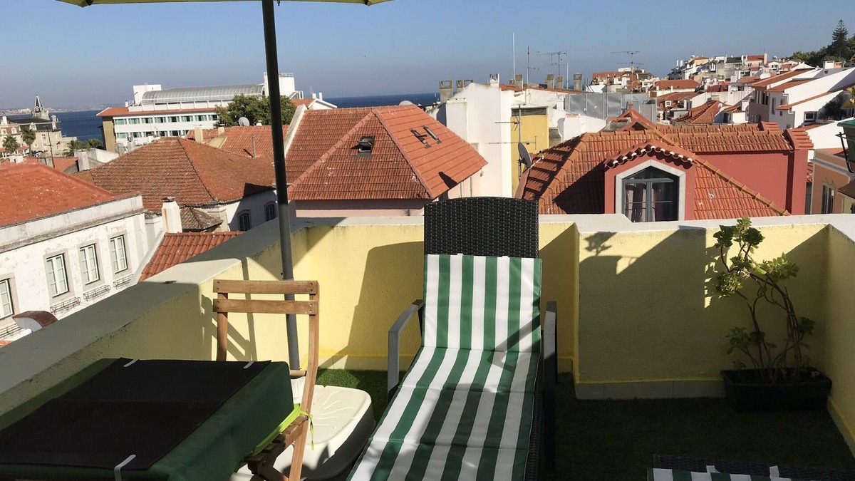 Cascais Apartment | Feel at Home 150m from Seaside and Beach