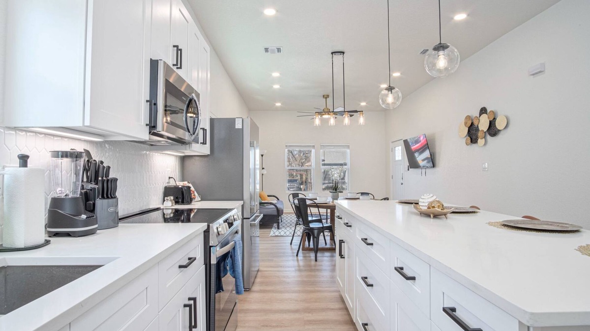Denver Heights House | Feel Chill and Enjoy 4BR 3BA Near Fun Riverwalk