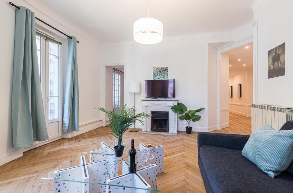 Lepante Quarter Apartment | FEEL HOME - FOCH 28