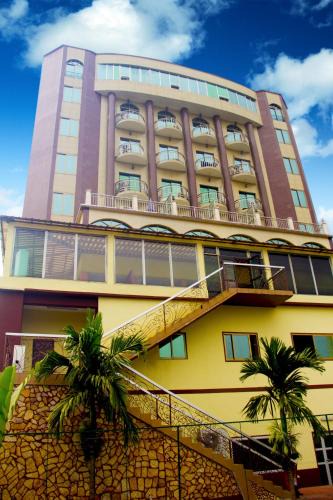 Yaounde Hotel | FELICIA HOTEL YAOUNDE
