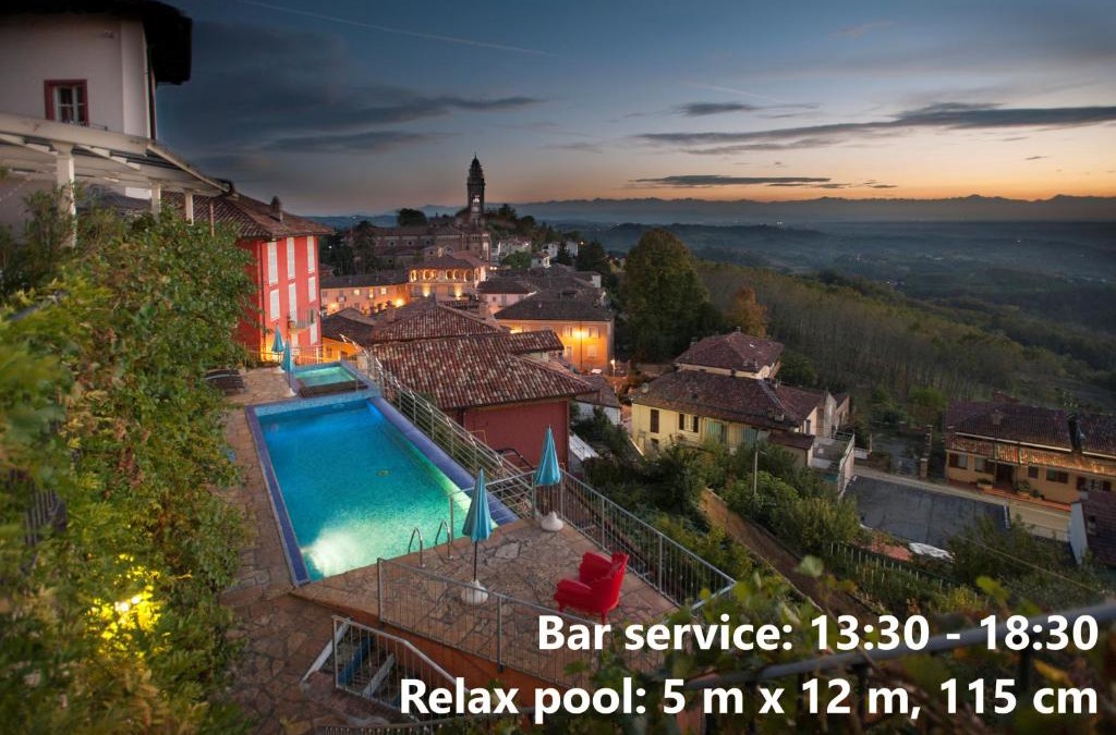 Monforte d'Alba Apartment | Felicin - Palazzo Boeri Panoramic Suites
