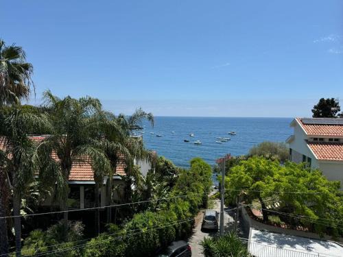 Capo Mulini Apartment | Felicita House - Etna and sea holiday