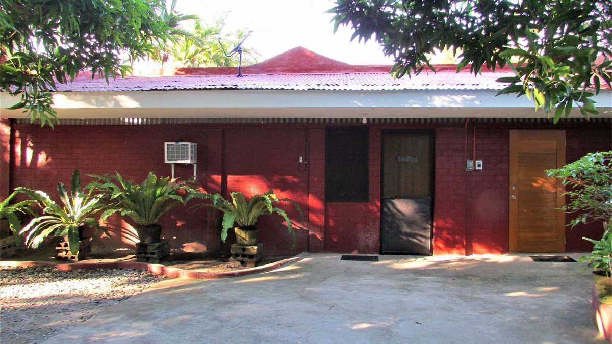 Dumaguete House | Felipa Beach - Ilang Ilang