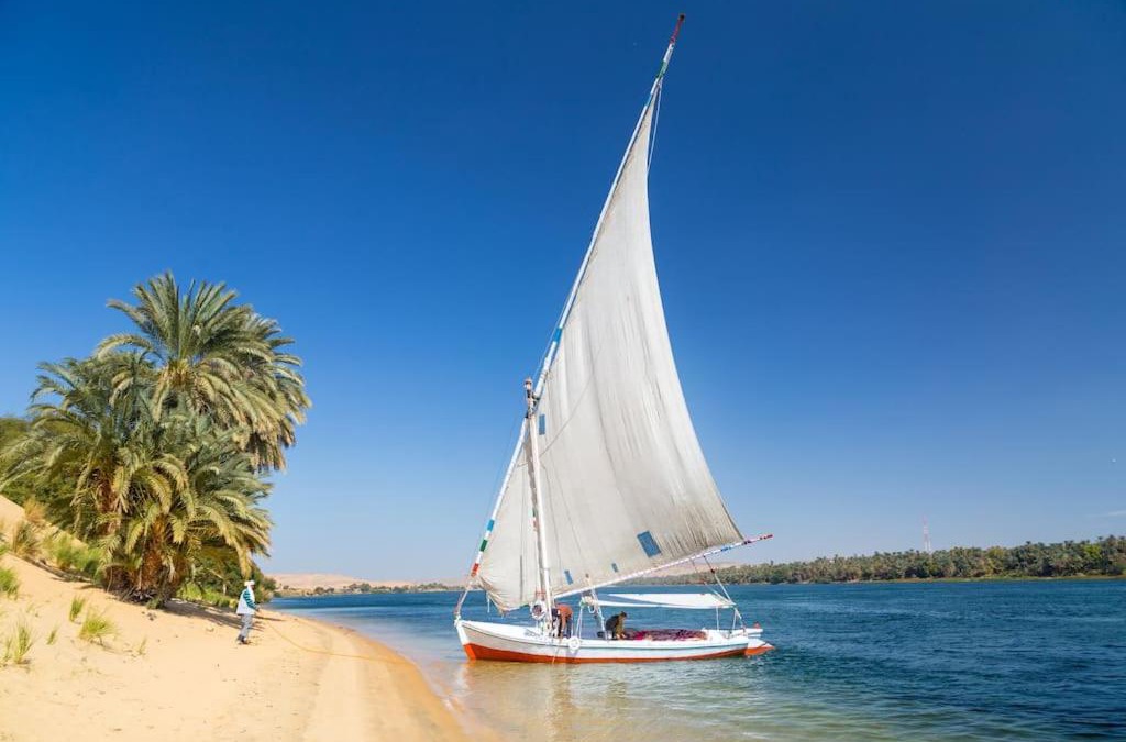 Aswan Boat Rental | felouque avec toilettes