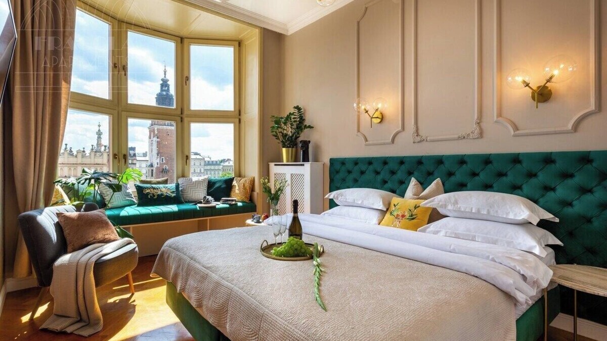 Old Town Apartment | Feniks Jade apartment - the best Main Square view