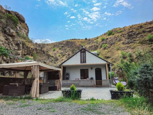 Vayots Dzor Province House | Fenix Villa