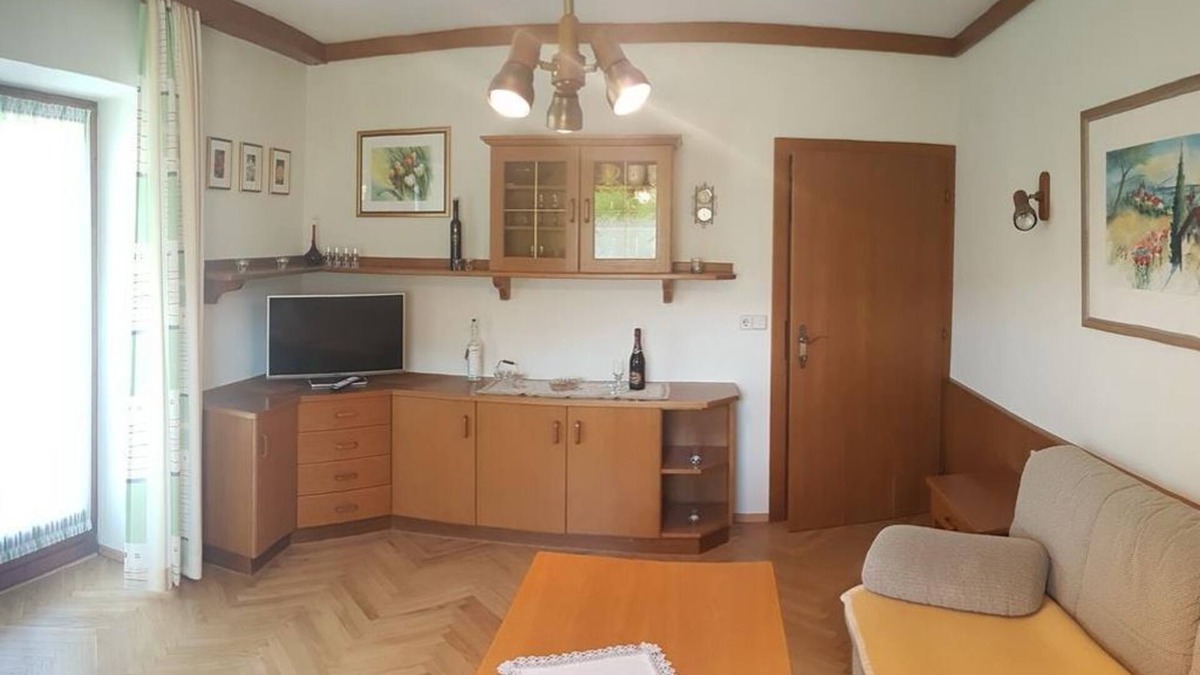 Steindorf am Ossiacher See Apartment | Ferienwohnung 1 - Gästehaus Struggl