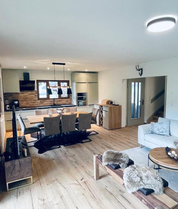 Linthal House | Ferienhaus Granula