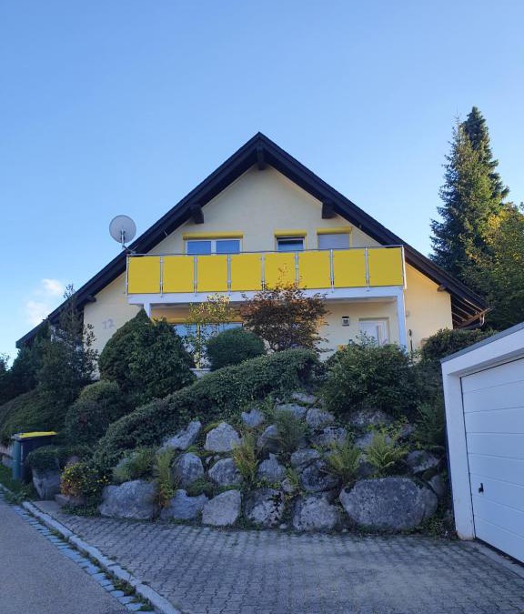 Schoenwald House | Ferienhaus Sonnengelb im Herzen des Schwarzwaldes