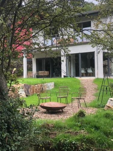Schleiden House | Ferienhaus Waldbaden im Nationalpark Eifel- am Bach