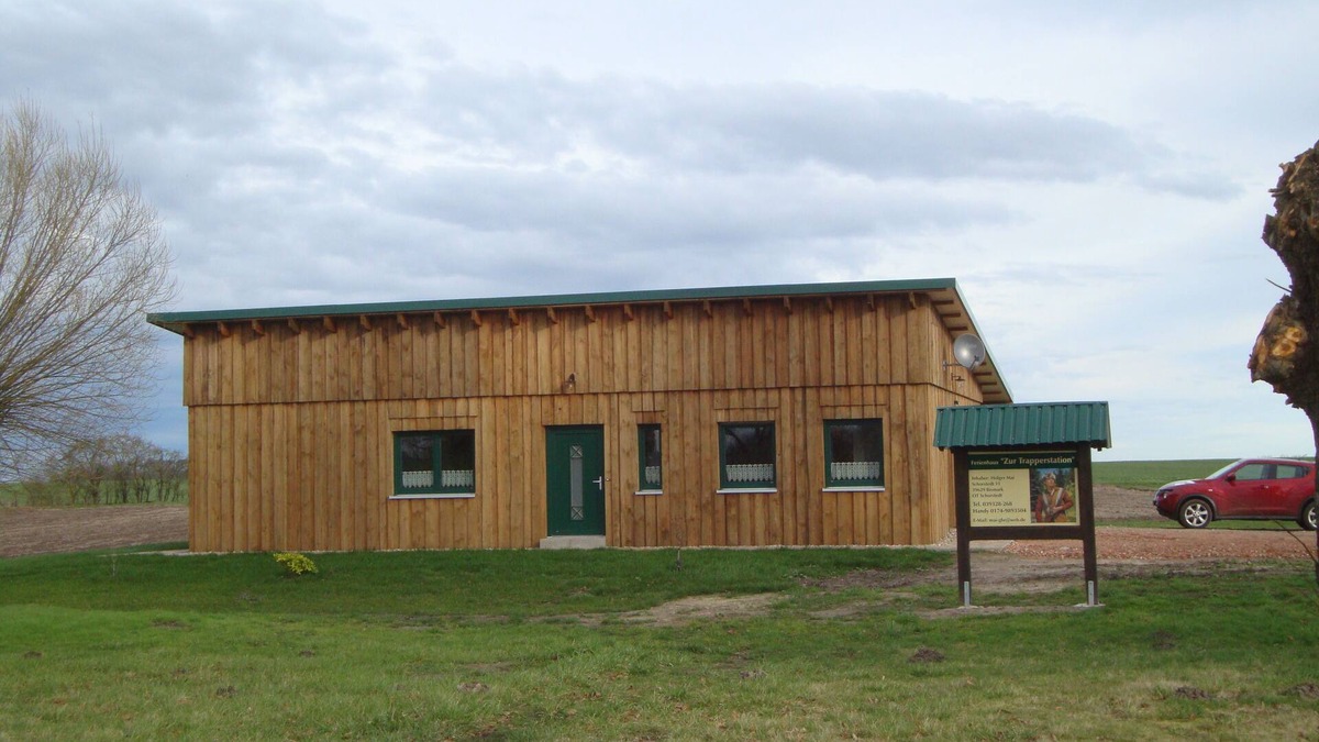 Bismark House | Ferienhaus "zur Trapperstation" in Dörflicher Natur mit Terrasse