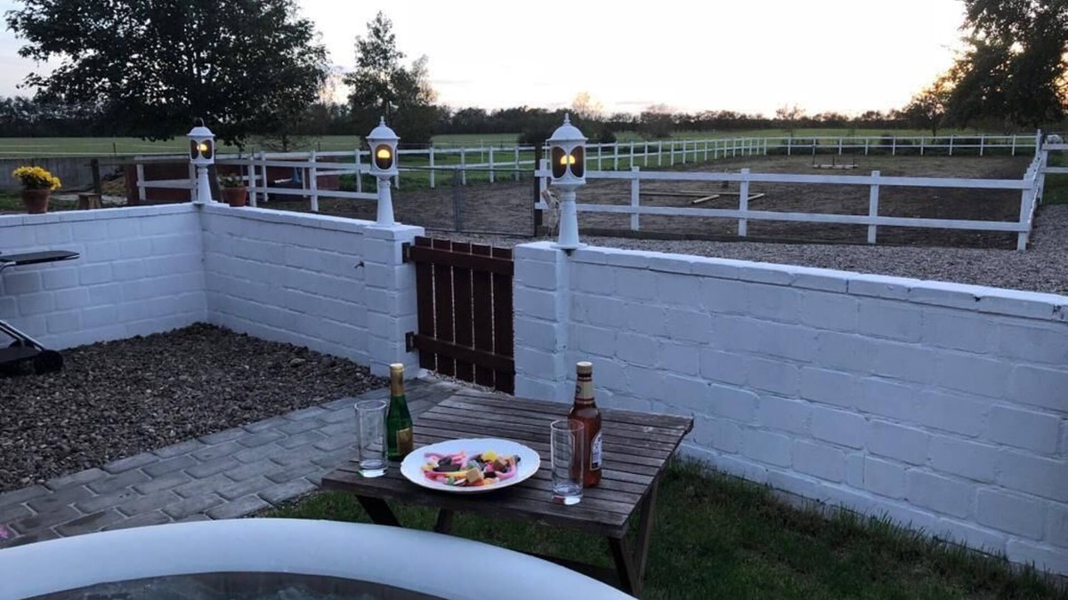 Bylderup-Bov House | Ferienhaushälfte in Ruhiger Alleinlage mit Eigenem Garten und Aussenwhirlpool