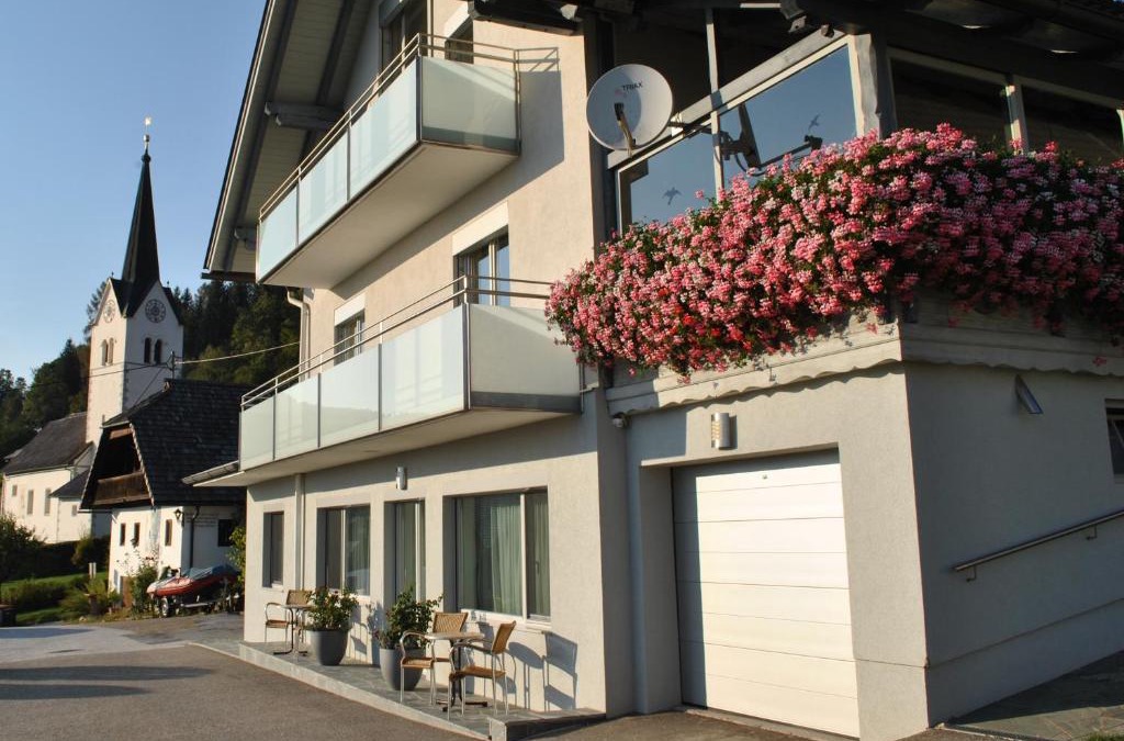 Sankt Martin am Techelsberg Apartment | Ferienwohnung St. Martin 28