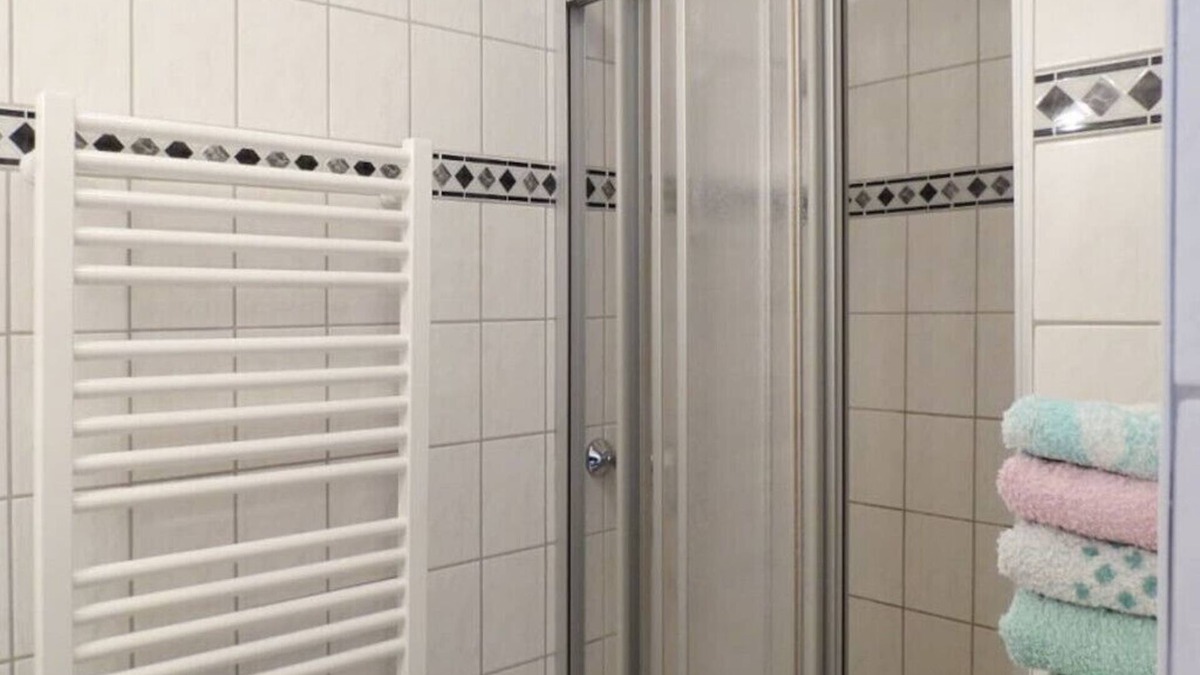 Busumer Deichhausen Apartment | Ferienwohnung 300m vom Badestrand Entfernt. Der Erholungsort ist Kurtaxe Frei