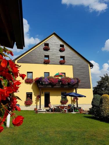 Oberwiesenthal Apartment | Ferienwohnungen "Am Schlössel"