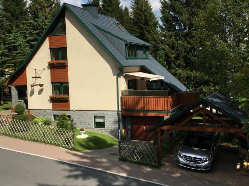 Oberwiesenthal Apartment | Ferienwohnung direkt am Ski und Rodelhang