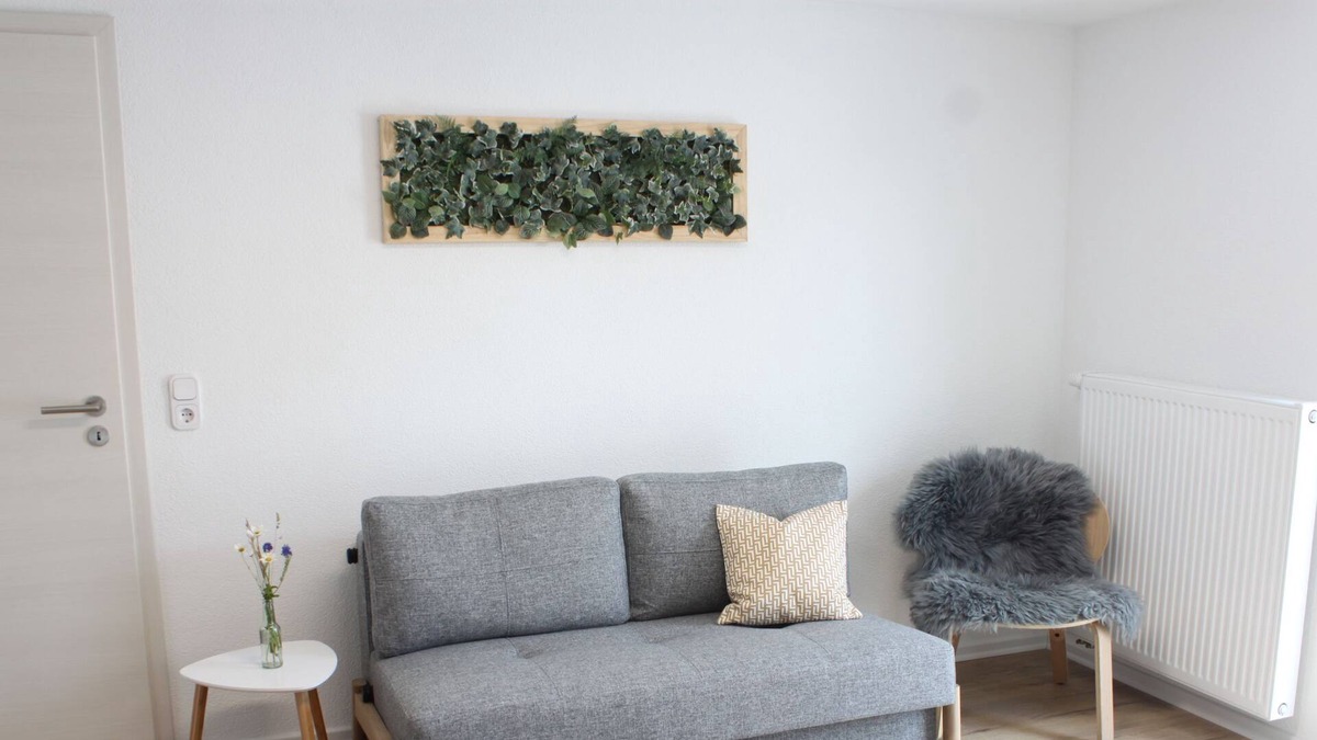 Burladingen Apartment | Ferienwohnung 2, 41 qm, 1 Schlafzimmer mit Doppelbett, 1 Schlafsofa, Max. 3 Personen