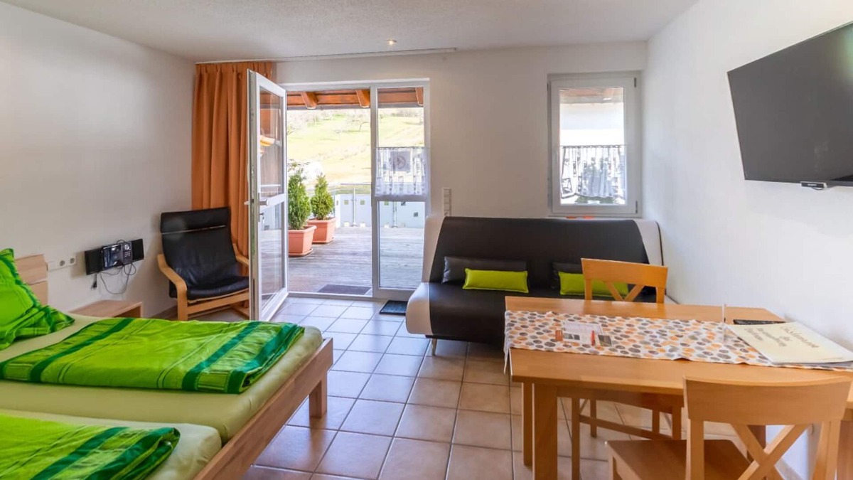Deggenhausertal Apartment | Ferienwohnung 2 mit 35qm, 1 Wohn-/Schlafraum, für maximal 2 Personen