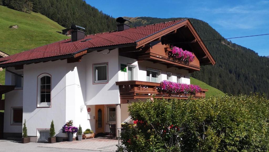 Madseit Apartment | Ferienwohnung Alpenheim