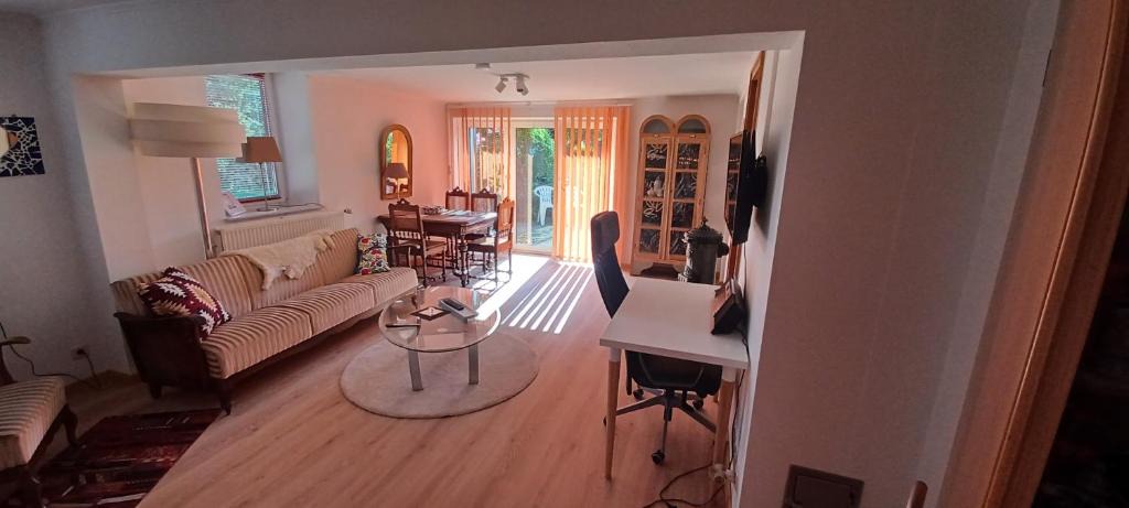 La Calamine Apartment | Ferienwohnung An den Linden