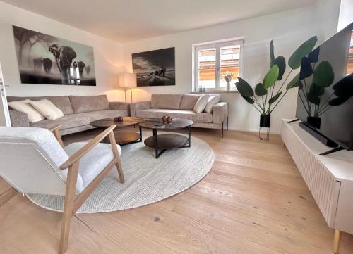 Schliersee Apartment | Ferienwohnung "Aschbergblick" - Edel Wohnen im Ortskern Schliersee
